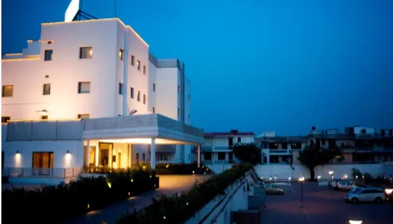 Vibe By The LaLiT Traveller, Faridabad